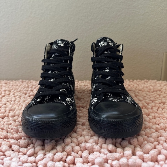 Japanese brand Honeys x Disney collaboration high top sneaker, black, US size 6 - Picture 5 of 9